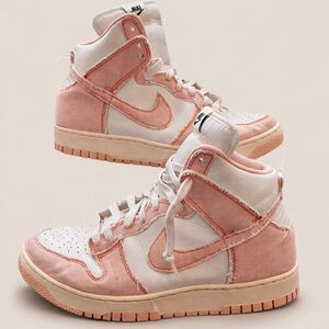 Women’s Nike Dunk High 1985 “Arctic Orange” Sneakers – Size 10 (DV1143-800)